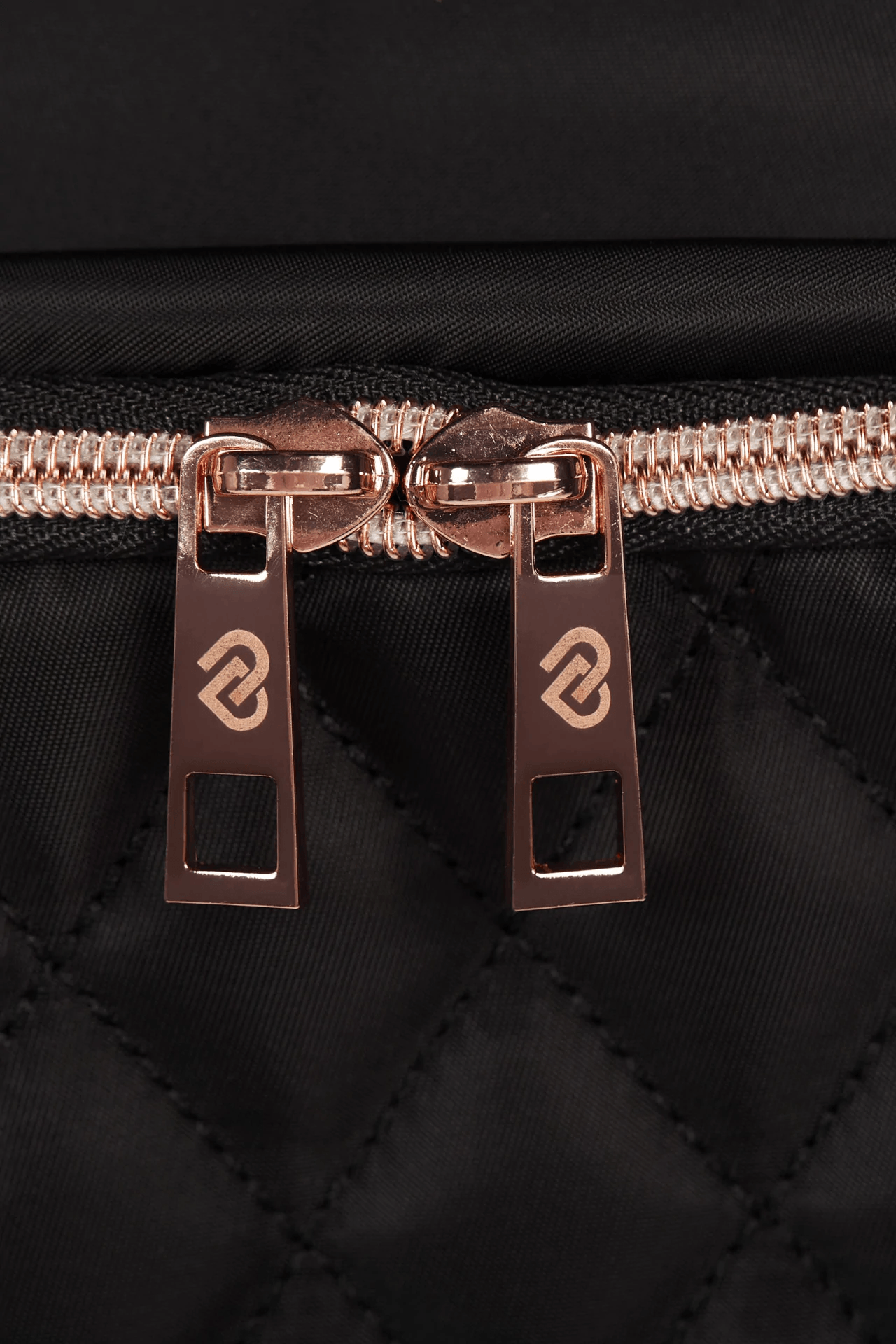 Pre Order Black Pro Bag 2.0 - Claudia Dean World