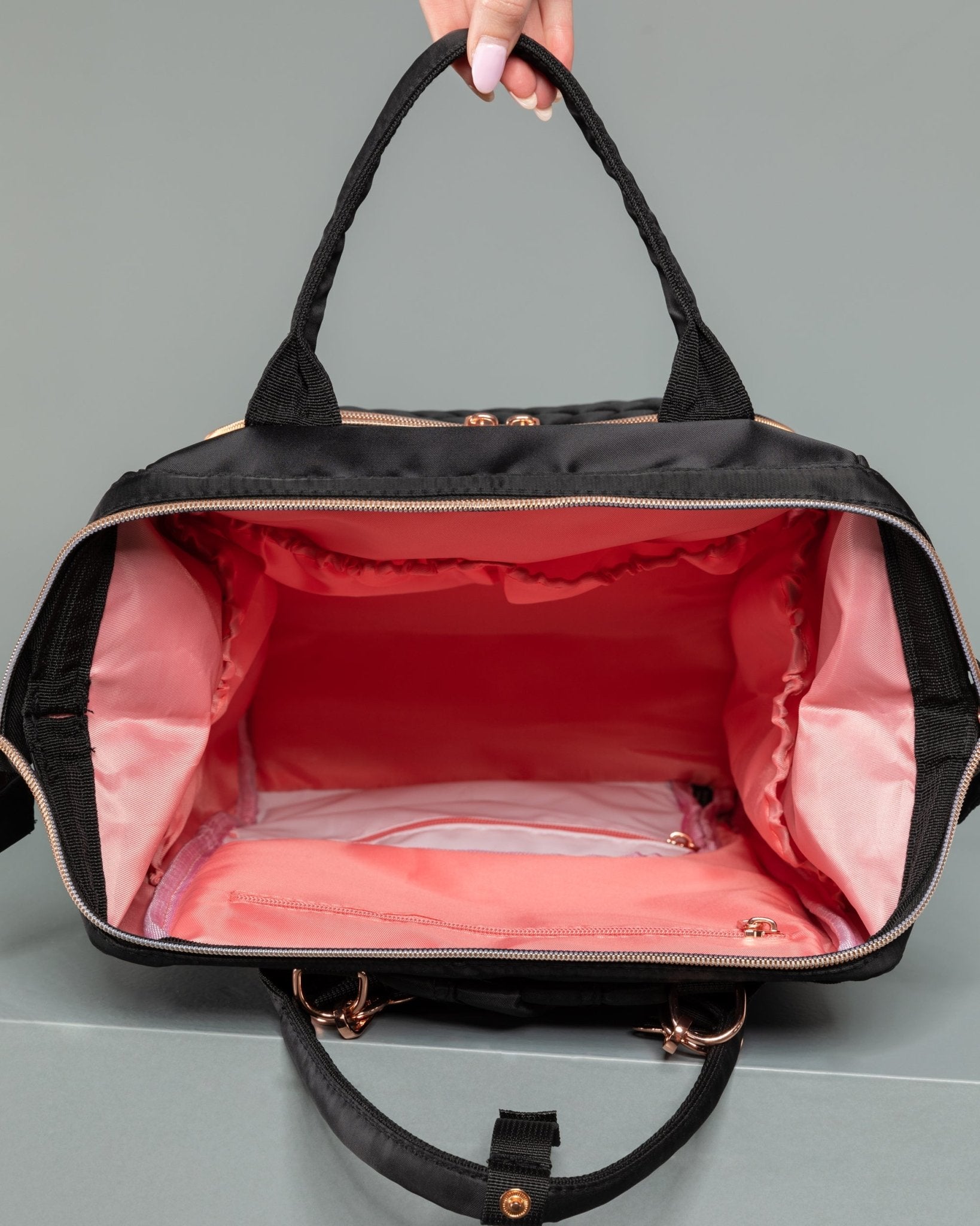 Pre Order Black Pro Bag 2.0 - Claudia Dean World