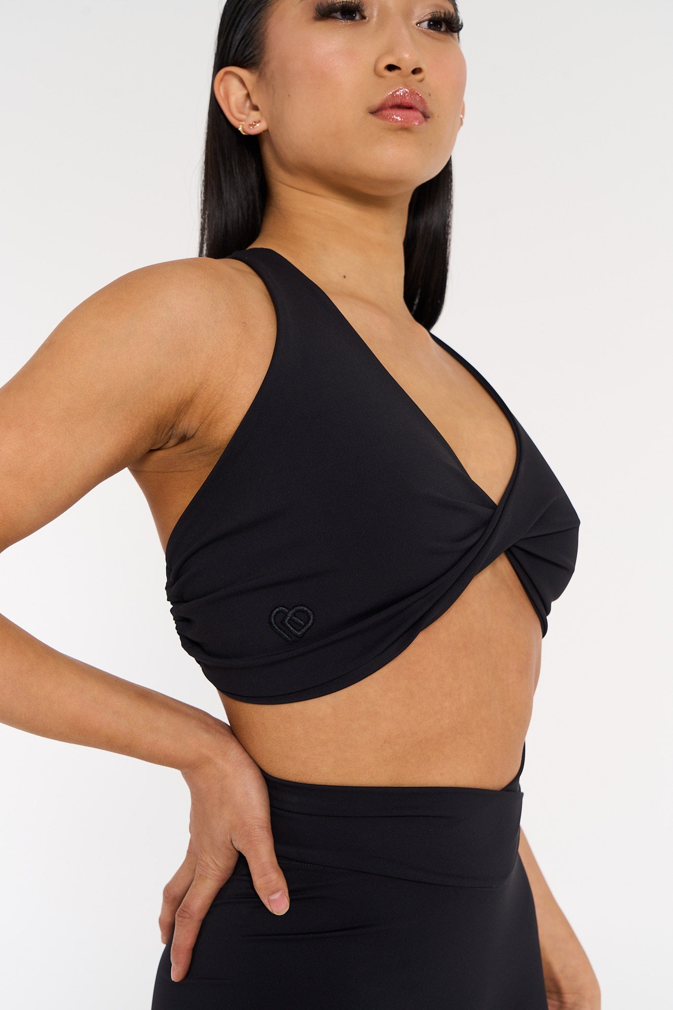 Noir Black Twist Crop